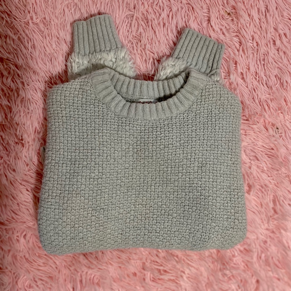 Light grey girls sweater